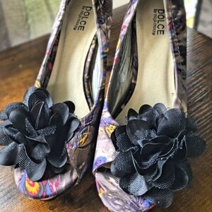 Dolce By MojoMoxy Peacock And Feather Print Heels